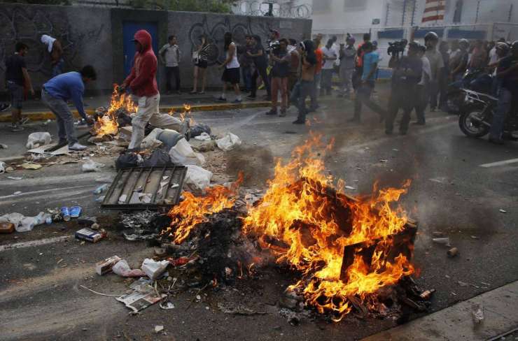 Sedem mrtvih v povolilnem nasilju v Venezueli