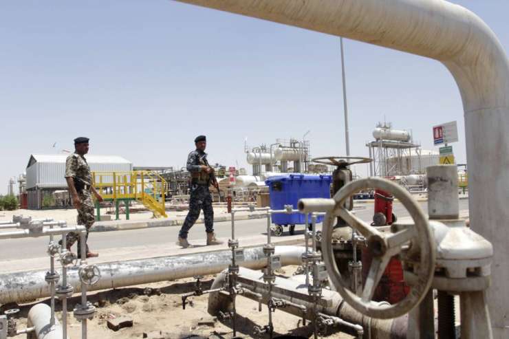 Sunitski skrajneži izvažajo nafto s severa Iraka