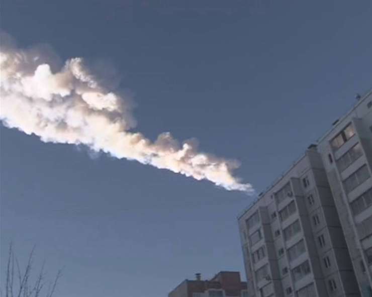 Več kot 1000 ranjenih zaradi meteoritov v osrednji Rusiji
