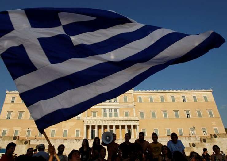 V Grčiji prvič dosmrtna zaporna kazen za korupcijo