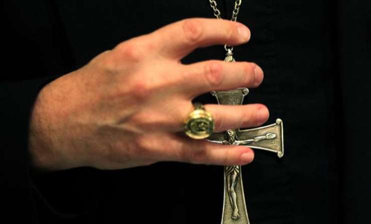 V Los Angelesu objavili dokumente o spolnih zlorabah katoliških redovnikov