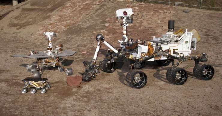 Raziskovalec Marsa Curiosity srečno pristal