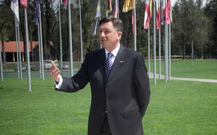 Pahor za spremembe volilnega sistema: preferenčni glas in dvig volilnega praga