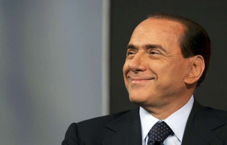 Berlusconi bo privržence peljal na križarjenje po Sredozemlju