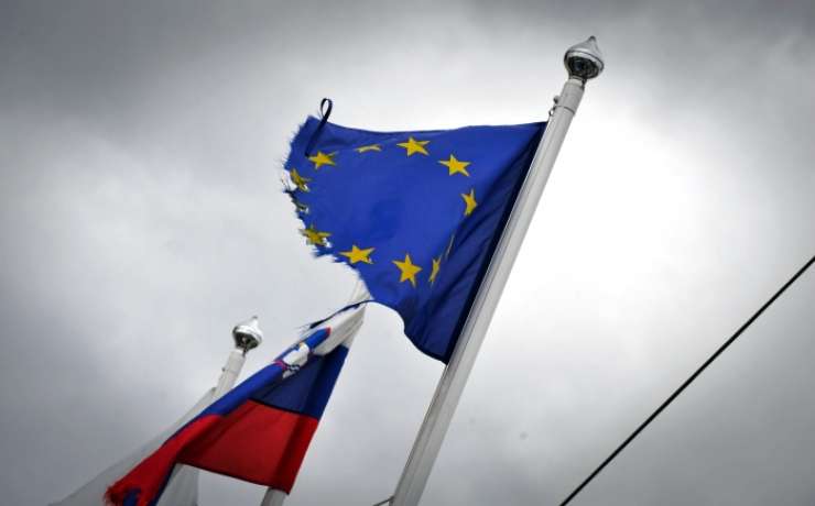 10 LET v EU: Sloveniji črne pike zaradi javnih financ, reform, Hrvaške, okolja, Romov in izbrisanih 