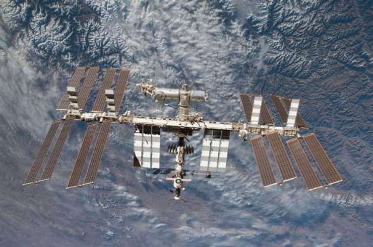 Rusija svari ZDA, da s sankcijami izpostavljajo svoja astronavta na ISS