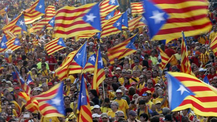 Katalonski parlament potrdil zakon o referendumu o neodvisnosti