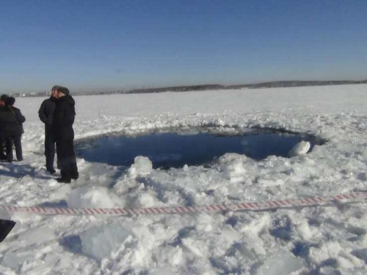 V Rusiji odkrili dele padlega meteorita