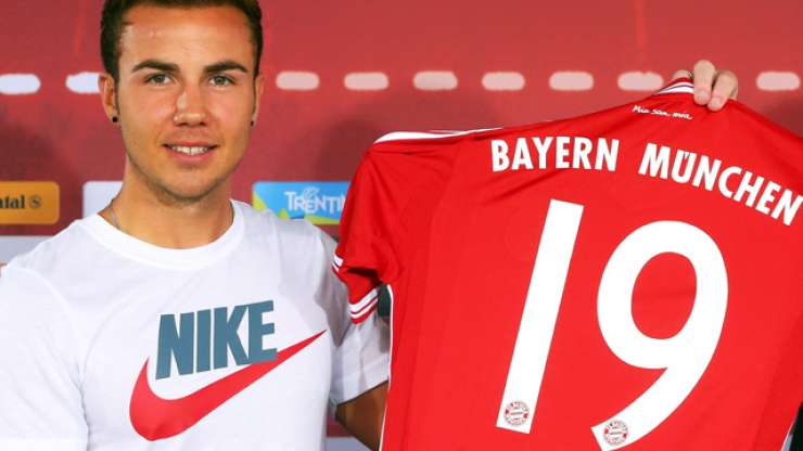 Predrznost: Nogometaši Adidasovega Bayerna v opremi Nikeja