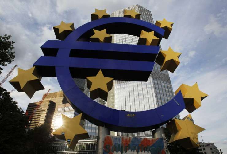 Handelsblatt: ECB pritiska na Slovenijo, naj zaprosi za pomoč 