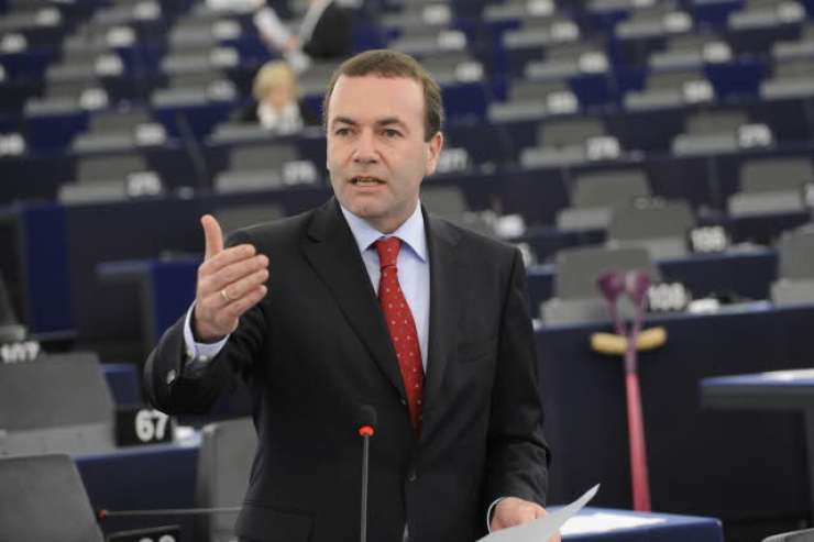 Šef poslancev EPP: Nepristranskost procesa Patria in obsodbe Janše je zelo vprašljiva