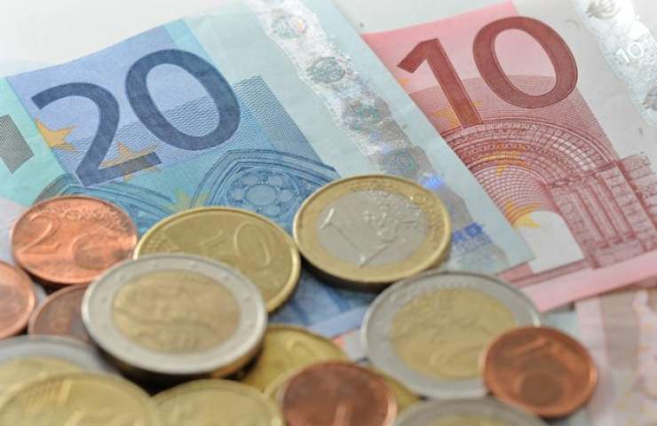 Janša: Slovenija je likvidna in lahko brez težav poravnava svoje obveznosti