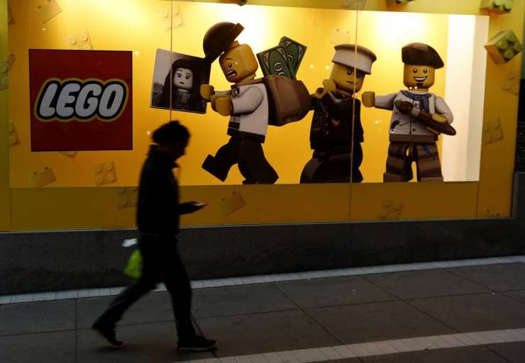Po prodaji igrač največji na svetu po novem danski Lego