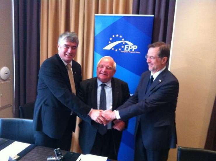 Predsednik EPP Daul: V številnih državah EU obstajajo problemi na ravni pravosodja