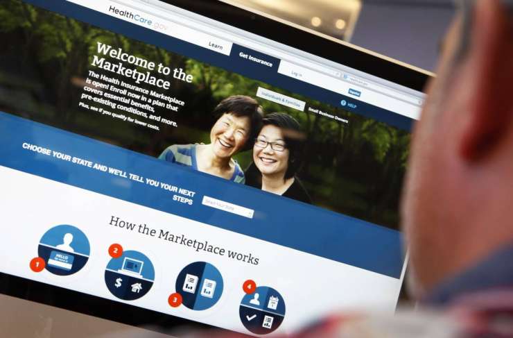 Ameriška vlada naj bi odpravila napake na spletni strani za zdravstvena zavarovanja