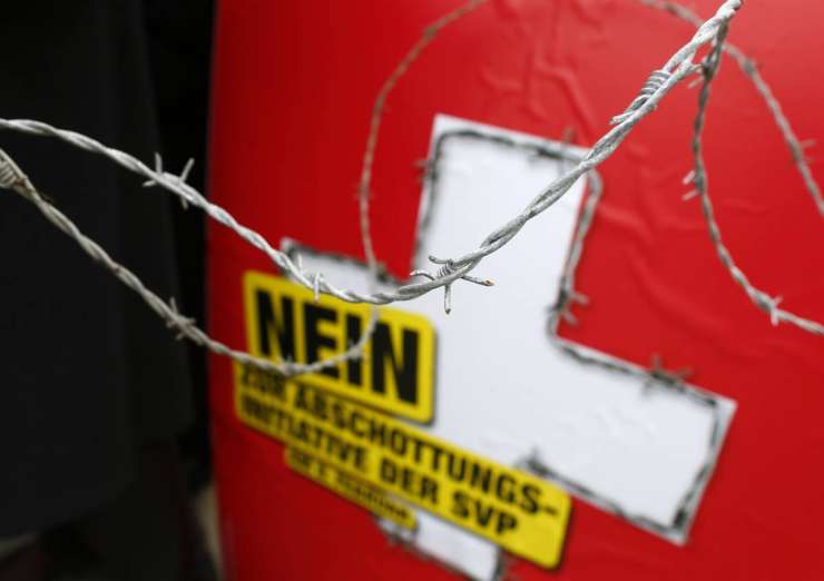 Švicarji na referendumu podprli kvote za priseljevanje iz EU