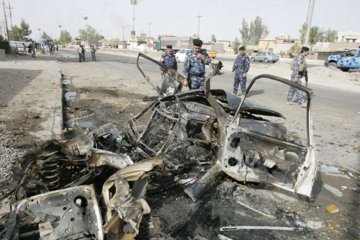 Več deset mrtvih v seriji bombnih napadov v Iraku