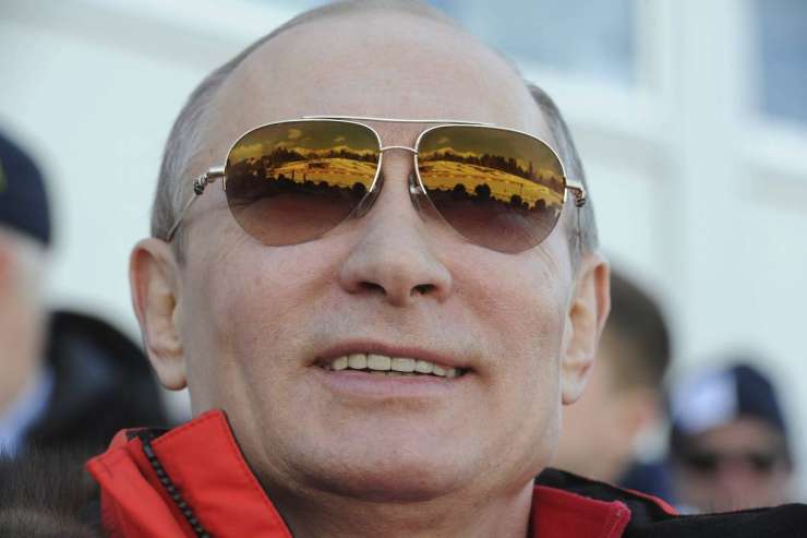 Putin dobil zeleno luč za posredovanje v Ukrajini; Obama ga svari pred posledicami