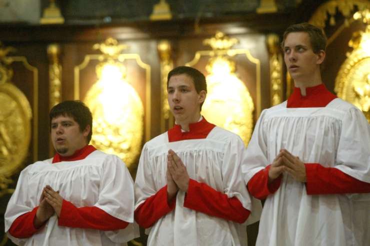 Katoliška cerkev v Sloveniji bo danes dobila devet novih duhovnikov