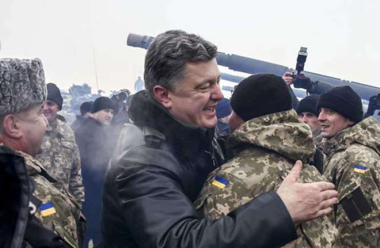 Porošenko za konec nevtralnosti Ukrajine in vstop v Nato