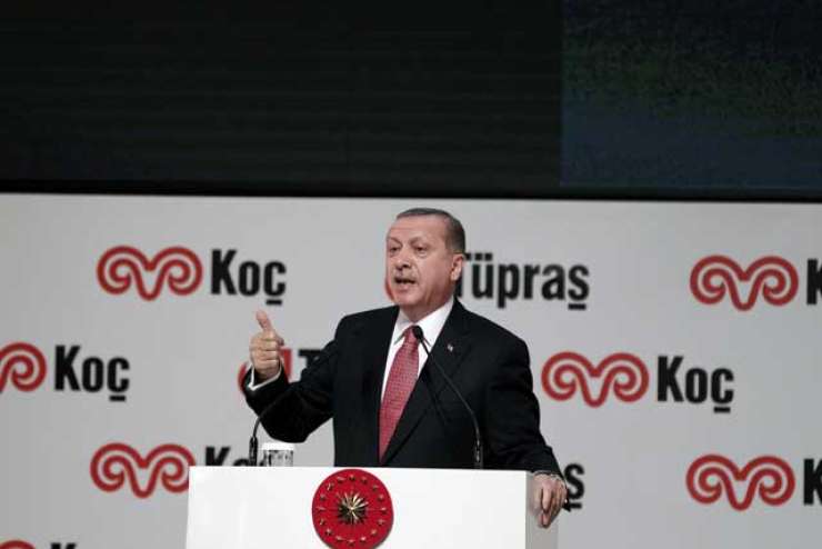 Erdogan nasprotuje kontracepciji: "Izsušil" se bo celoten rod