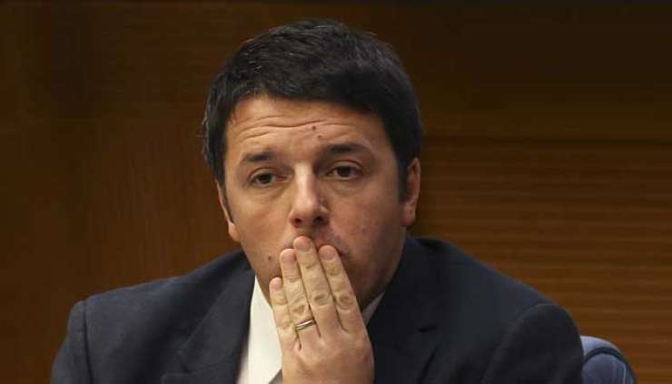 Renzi razjezil Italijane: z državnim falconom na smučarski oddih