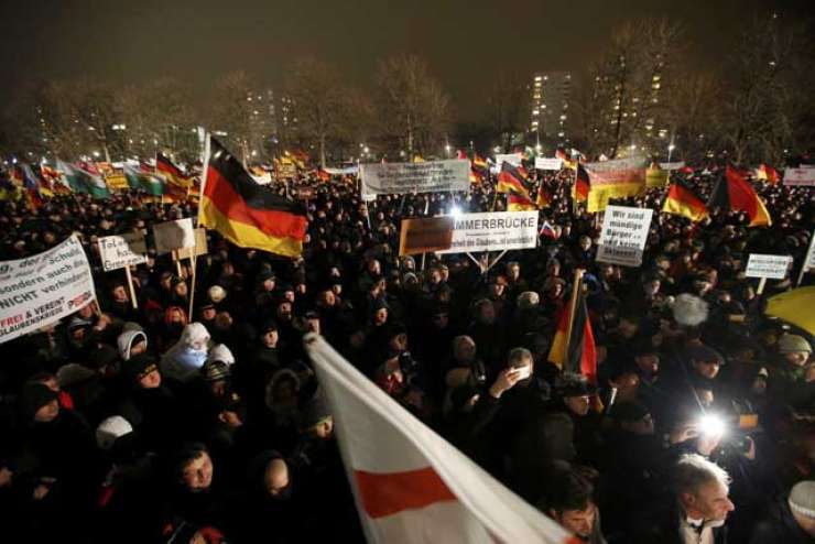 Na poziv Pegide v Dresdnu znova na tisoče Nemcev 
