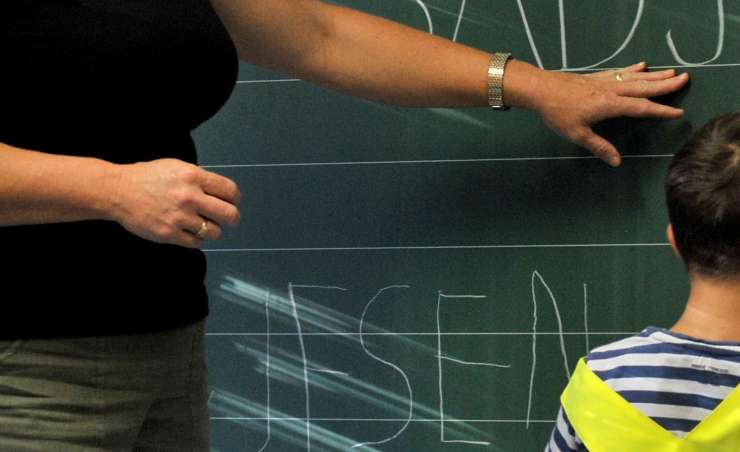 Iščejo se učitelji slovenščine za Bruselj in Luksemburg: služba za devet do 12 let