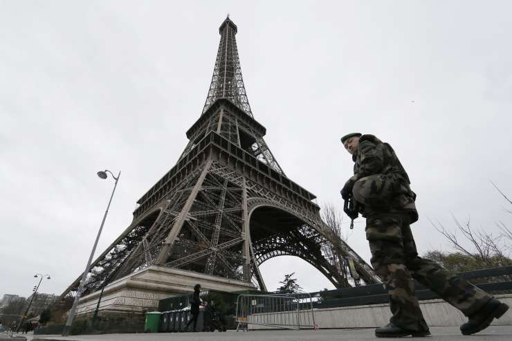Nove grožnje Al Kaide z napadi v Franciji