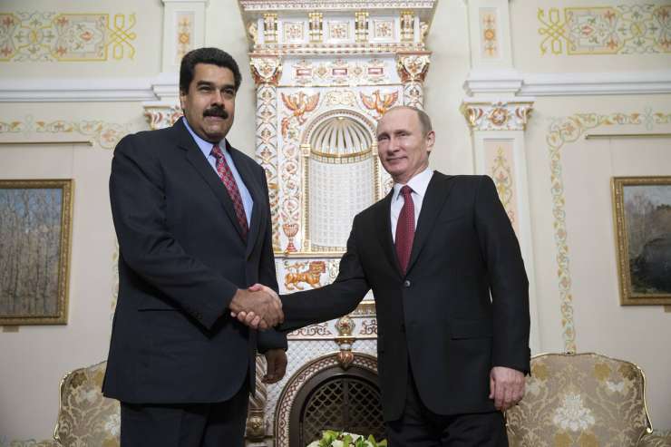Putin še ima zaveznike: Venezuela bo Rusiji vedno stala ob strani, pravi predsednik Maduro