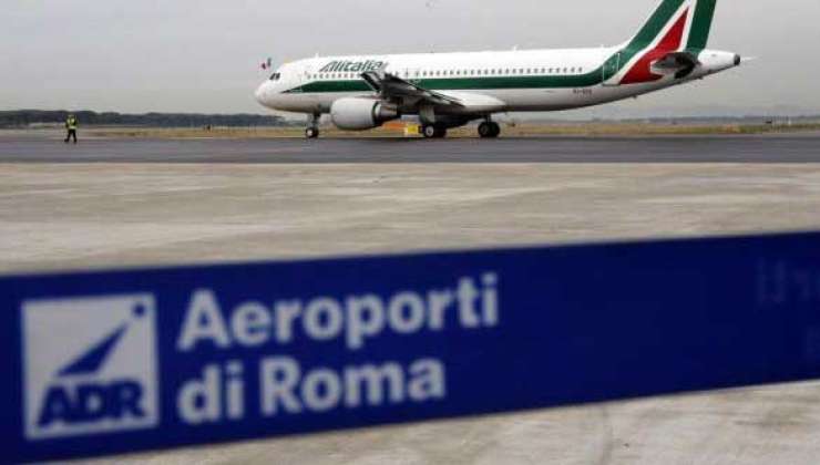 Na letalu v Rimu Slovenec grozil z bombo 