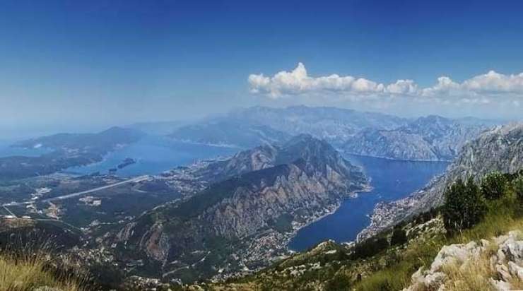 BiH od Črne gore zahteva sedem kilometrov obale v Boki Kotorski