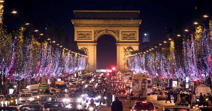 Pariška županja želi prepovedati vožnjo avtobusov v mestu