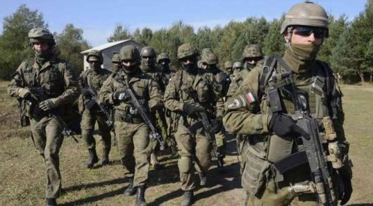 Poljska iz strahu pred Rusijo civilistom ponuja vojaško urjenje