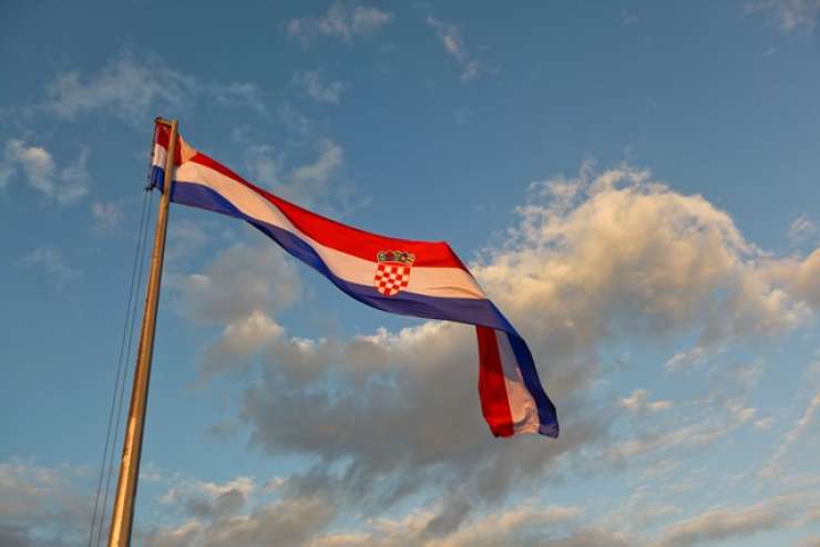 Na Hrvaškem s seznamov izbrisali več kot četrt milijona ljudi