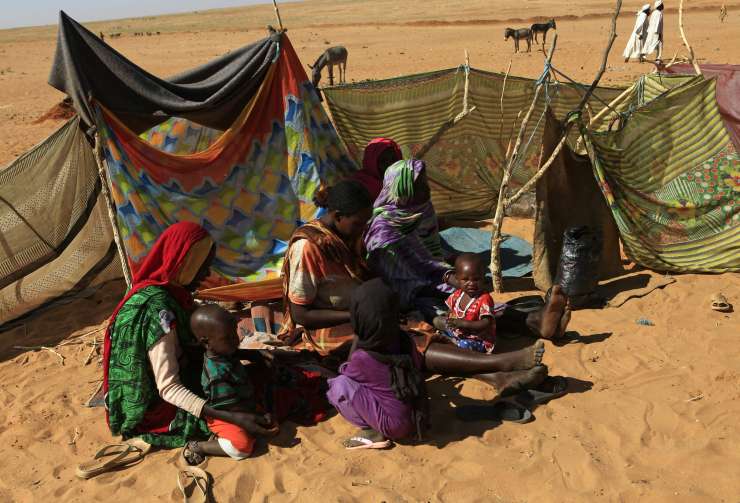 HRW: Sudanska vojska v Darfurju zagrešila skupinsko posilstvo