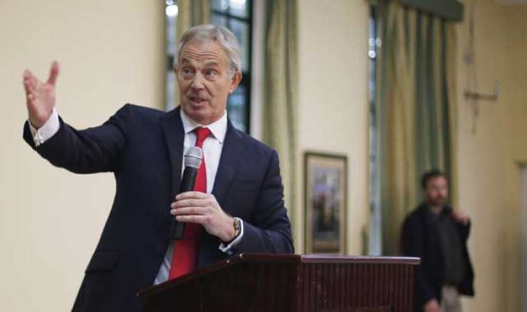 Pred leti je zagovarjal bombardiranje Srbije, zdaj bo Tony Blair svetoval srbski vladi
