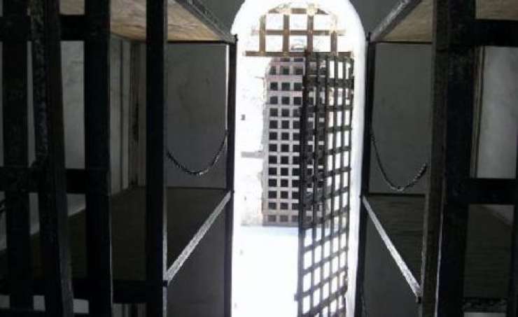 Hongkonžanka zaradi mučenja služkinje za šest let v zapor