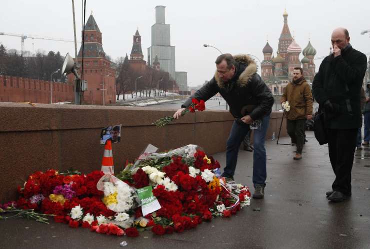 Za Kremelj je umor Nemcova "provokacija z namenom destabilizacije države"