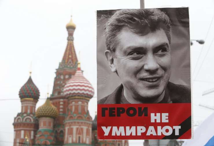 V Moskvi danes pogreb Nemcova; Kremelj večim tujim politikom ni dovolil udeležbe