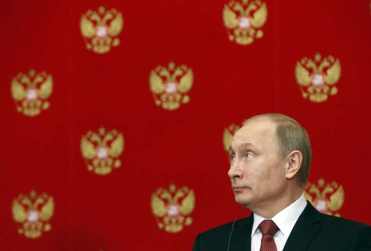Putin si je zaradi krize v Rusiji znižal plačo