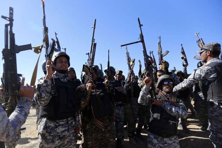 Iraška vojska pregnala džihadiste IS iz strateškega mesta