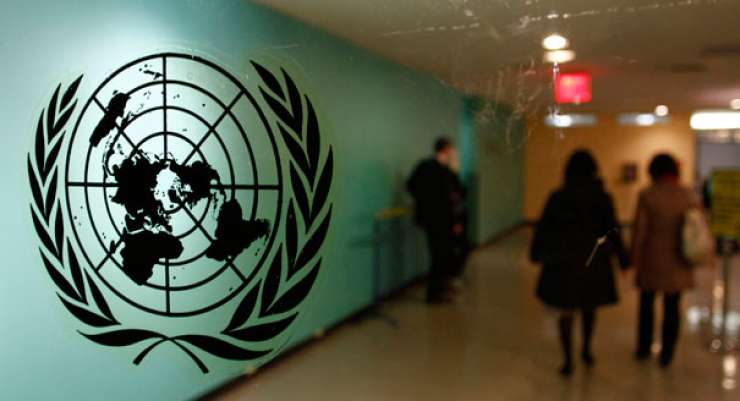 Proračunski odbor ZN potrdil pravice homoseksualnim parom