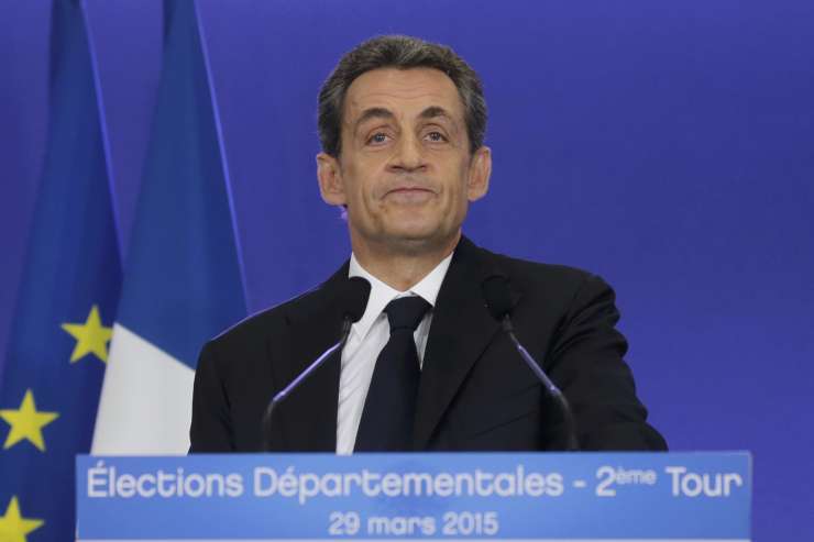 Tudi v drugem krogu lokalnih volitev v Franciji prepričljivo slavila Sarkozyjeva UMP