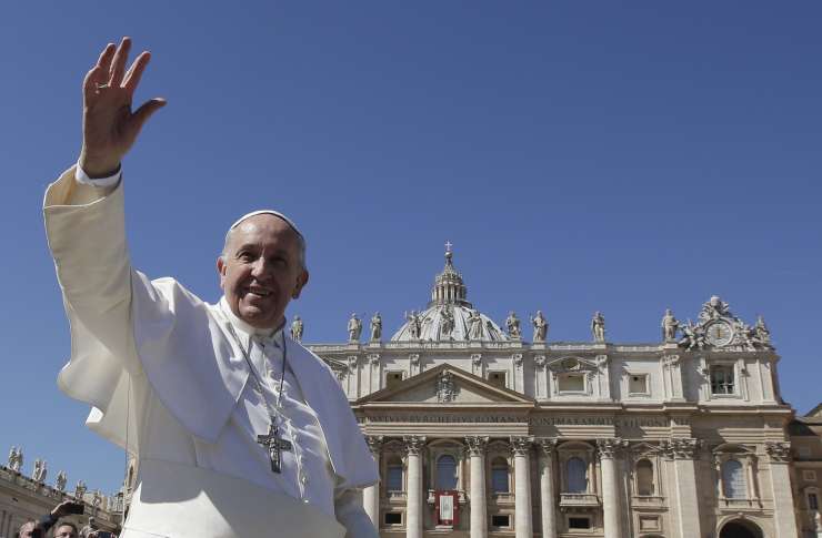 FOTO: Papež s cvetno nedeljo odprl teden velikonočnih praznovanj