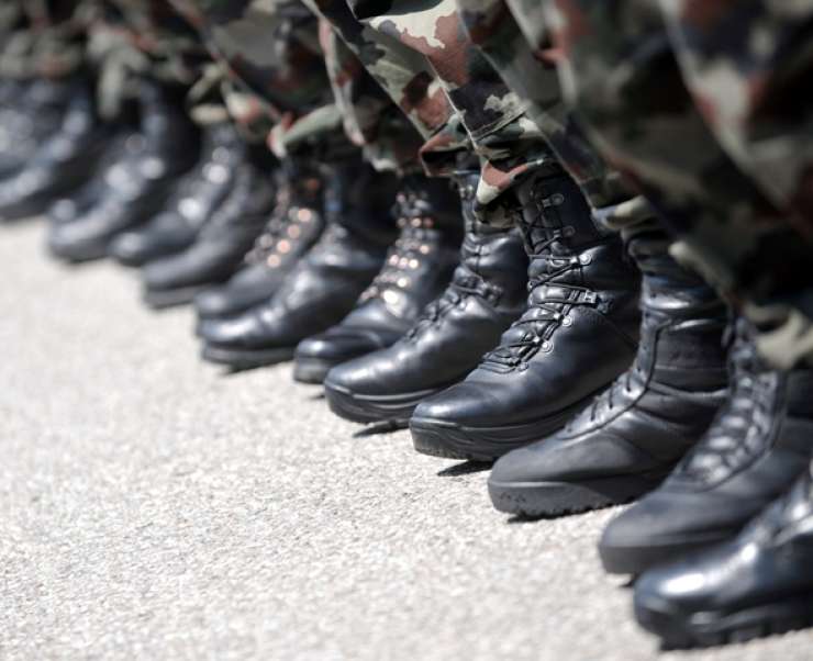 Na Hrvaškem razpravljajo o vrnitvi obveznega služenja vojaškega roka