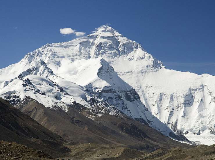 Mount Everest po novih meritvah nižji?