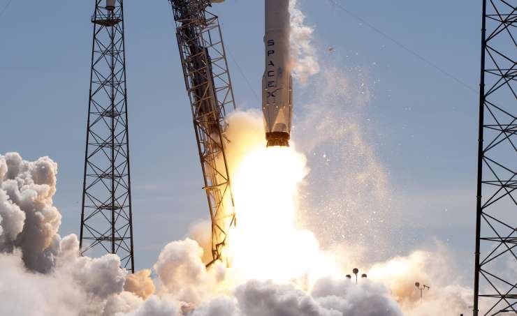 Raketi podjetja SpaceX spodletel poskus pristanka na Zemlji