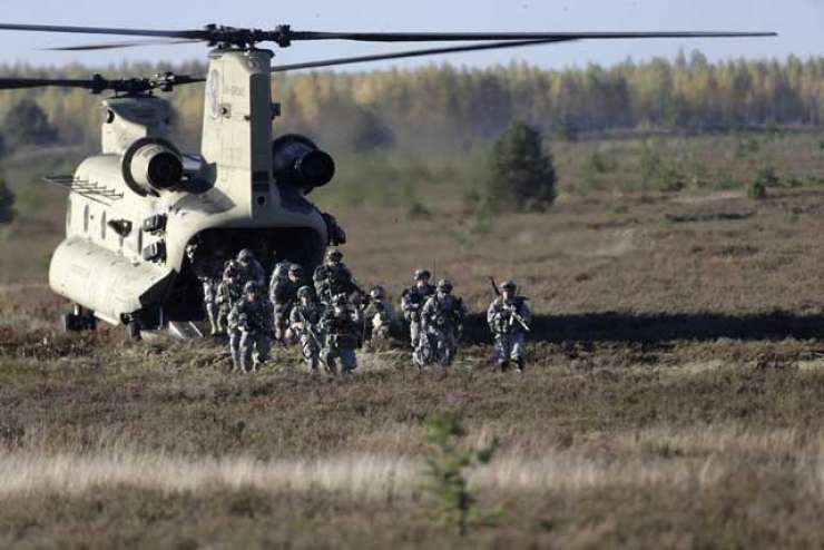 V Ukrajino prispelo 300 ameriških vojaških inštruktorjev
