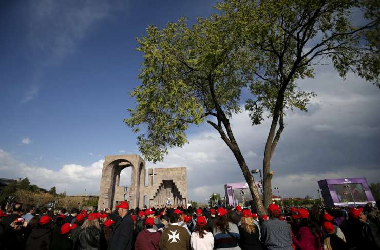 V Armeniji 100. obletnica genocida, v Turčiji bitke za Galipoli